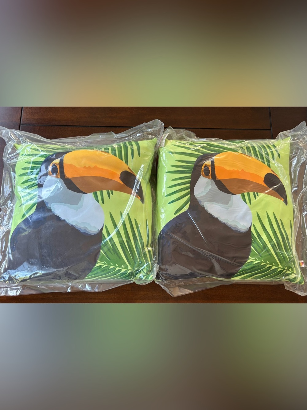 NEW! Set of 2 Tropical Toucan Outdoor Throw Pillows 16x16 NWT